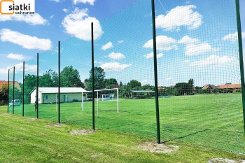 Siatka na ogrodzenie boiska Siatka do boisk piłkarskich - zabezpieczenie Siatki ochronne - dla obiektów sportowych 