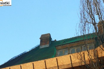  Siatki zabezpieczające stare dachy - zabezpieczenie na stare dachówki 